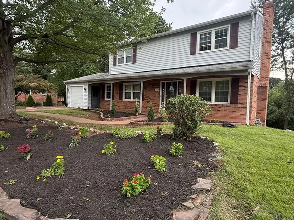 8719 Barnett St, Manassas, VA 20110