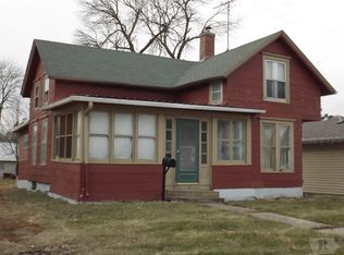 1203 West St, Grinnell, IA 50112