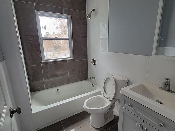 2nd image of 181 N Munn Ave APT 2