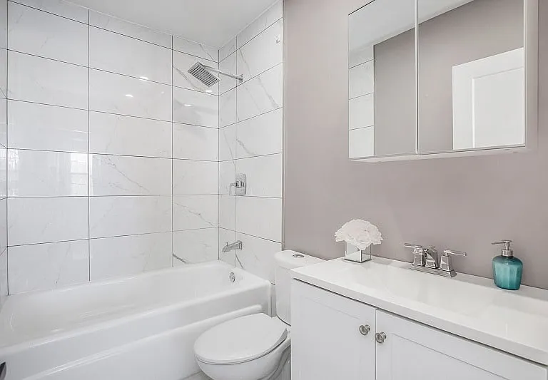 1169 Normandy Cres — Photo 11