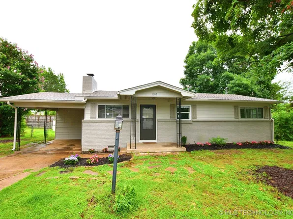 1107 Hillcrest Ave, Tahlequah, OK 74464