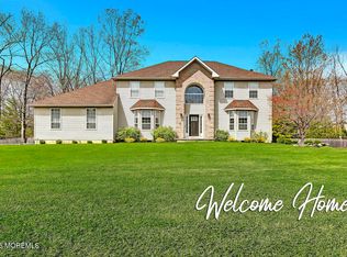 12 Arrowhead Cir, Jackson, NJ 08527