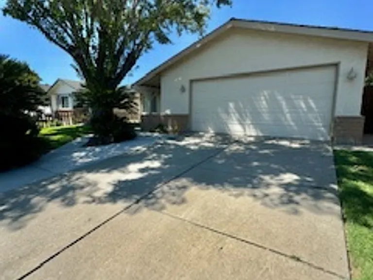2189 Glenrio Way — Photo 2