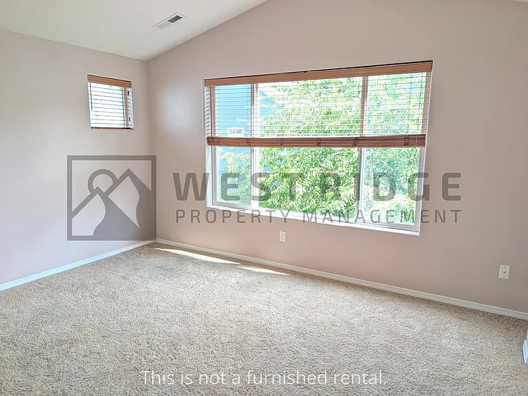 1467 SE Blanchard St — Photo 10
