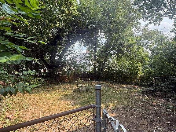 2nd image of 5116 Warren Ave