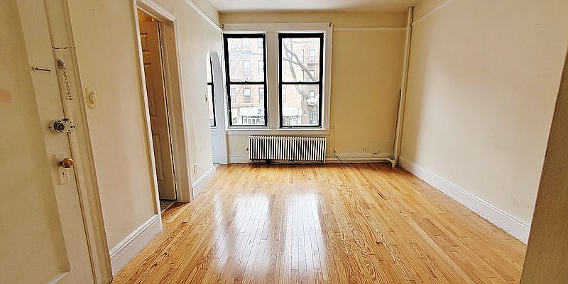 1st image of 25-25 Steinway St #2S