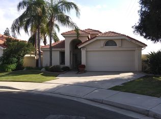 8225 New Castle St, Bakersfield, CA