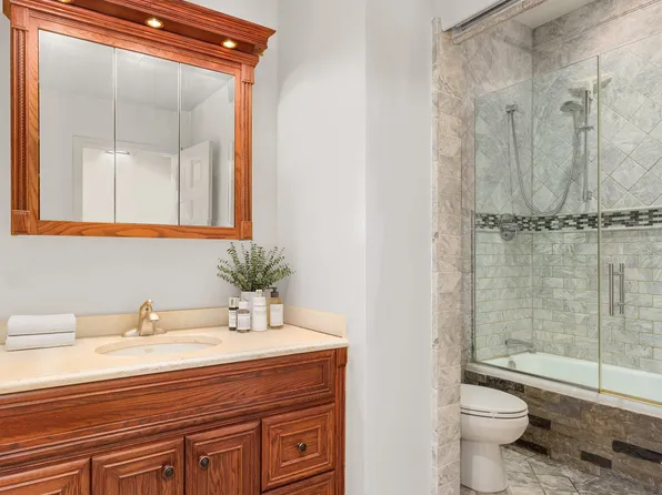 310 East 46th Street 9C image 5 of 5
