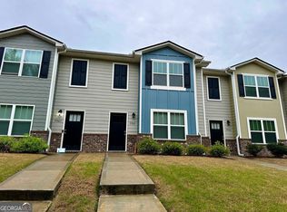 4464 Pinscher St, Union City, GA 30291