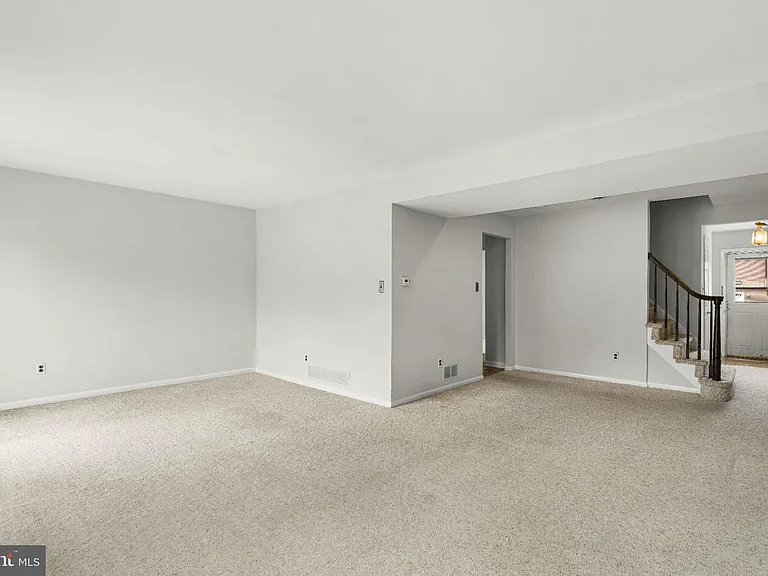 132 E Green Valley Cir — Photo 8
