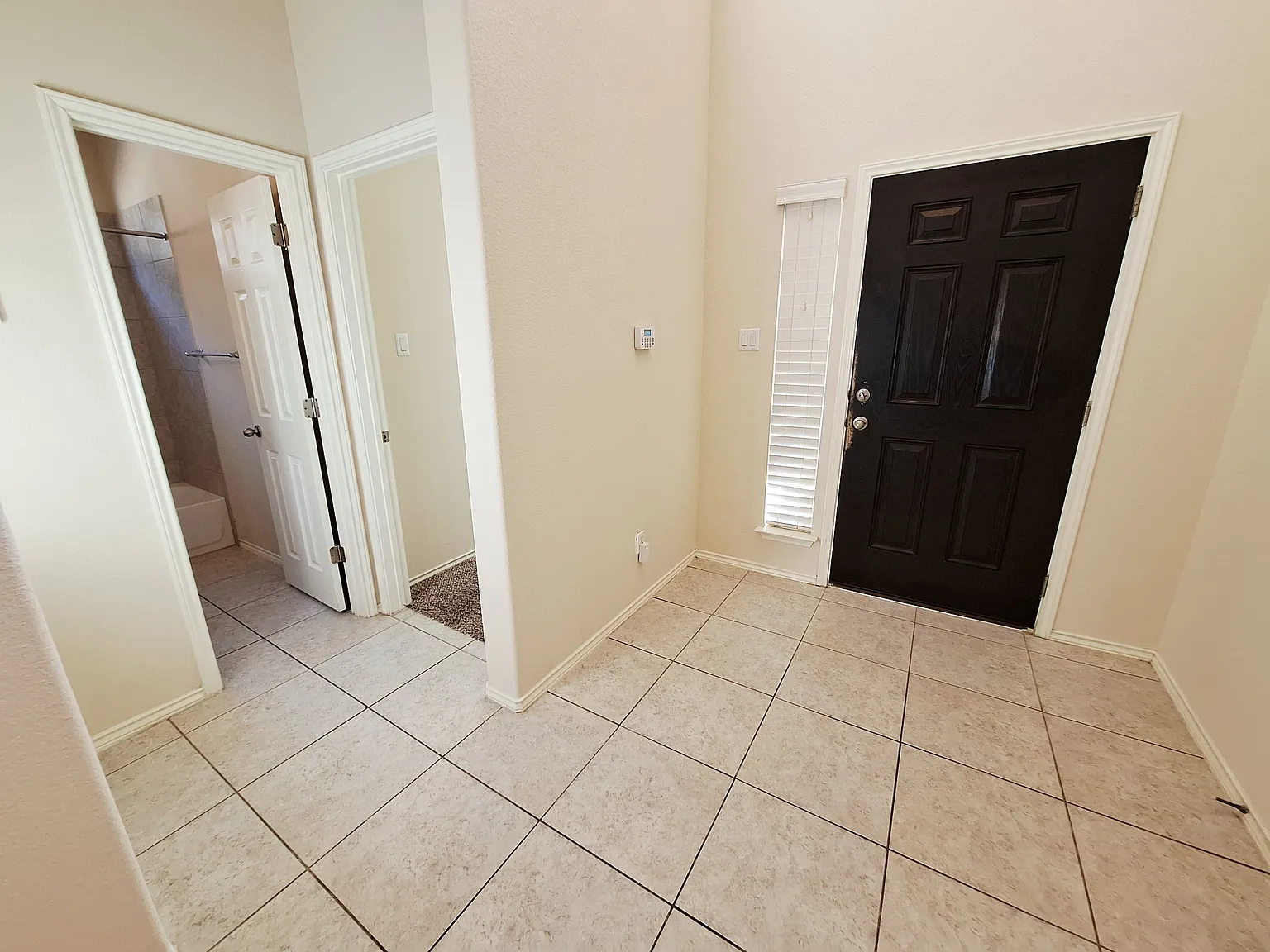525 Loma Cedro Bend - 1 — Photo 4