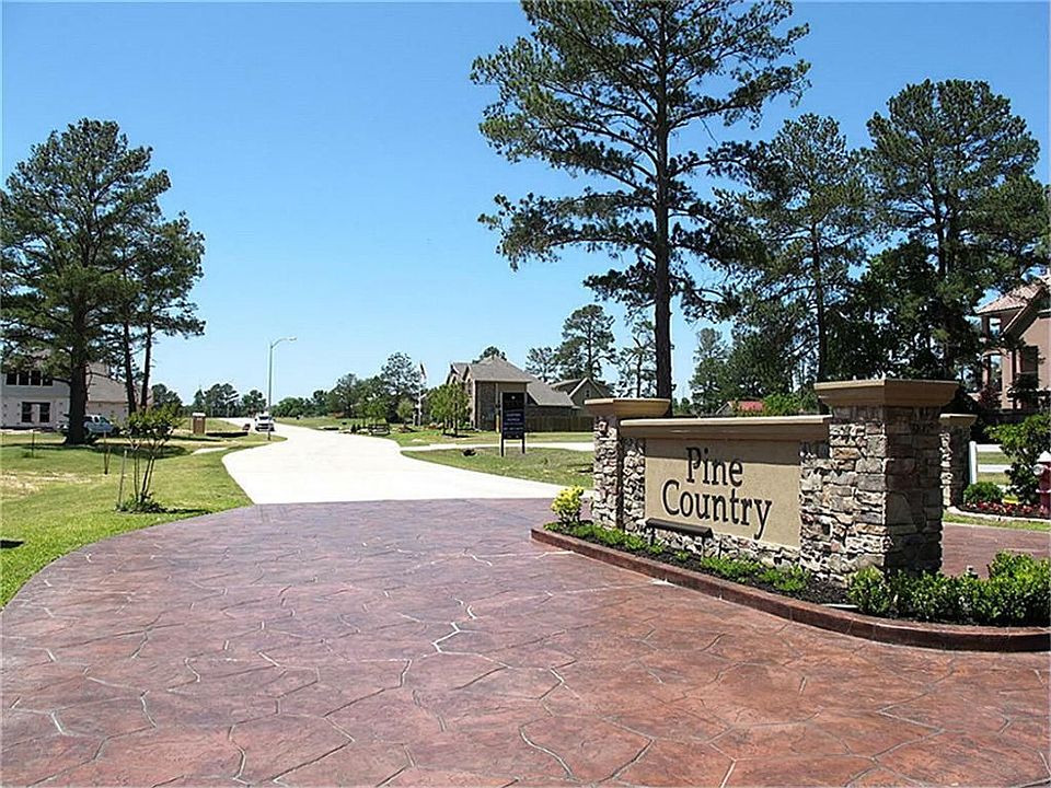 2nd image of 15807 Pine Cone Ln