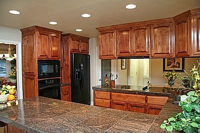 3rd image of 8545 Oakwood Ct
