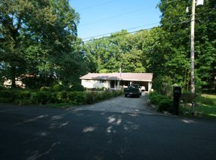 1138 Holly Grove Cir, Dalton, GA 30721