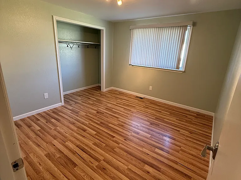 107 N 90th Ave — Photo 10