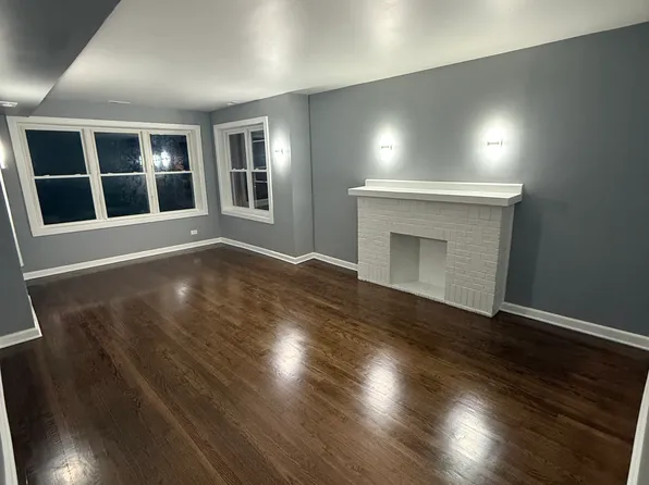 4930 W Van Buren St #2W, Chicago, IL 60644