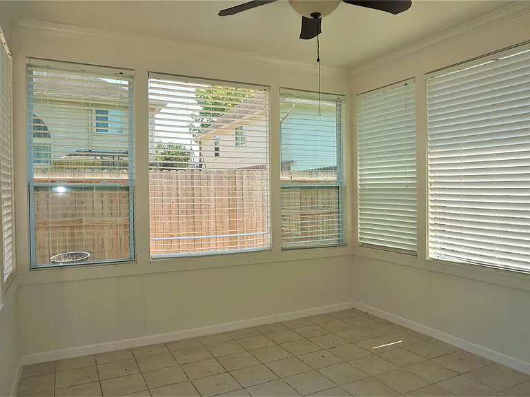 8123 Buffalo Springs Ct — Photo 30