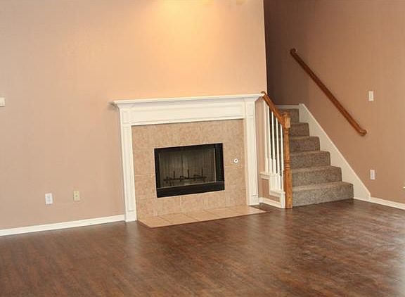 5th image of 3161 Irvine Dr