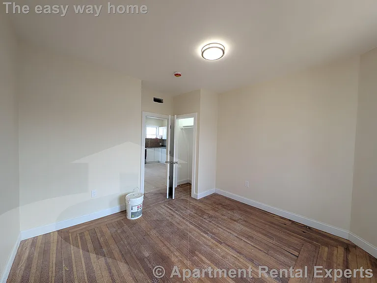 5 Lowell Cir #3 — Photo 3