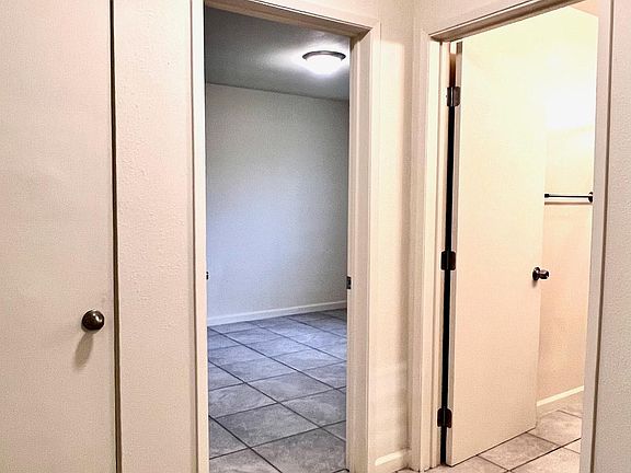 5th image of 746 Jane Dr