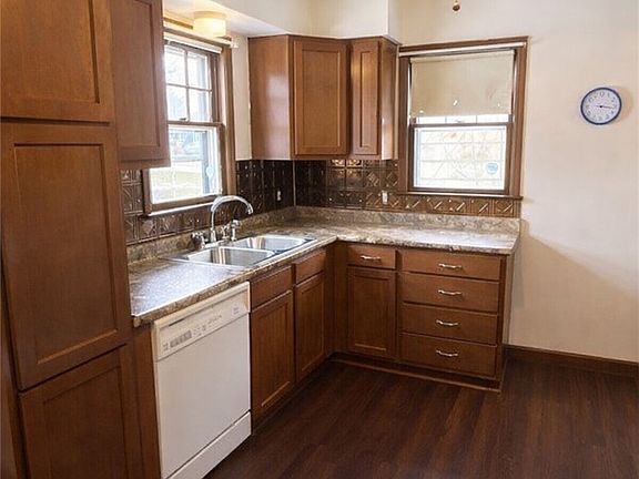 3rd image of 1220 N Schenley Ave