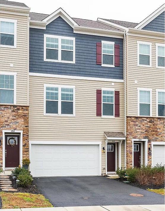 1st image of 302 Dawson Pl