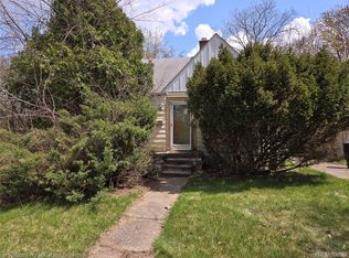 9352 Rutland St, Detroit, MI 48228