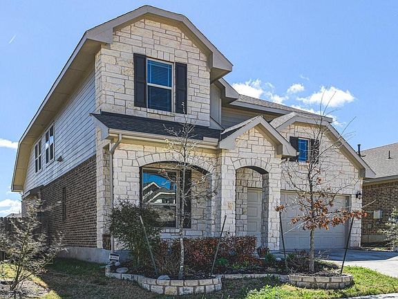 3rd image of 13905 Madrigal Ln