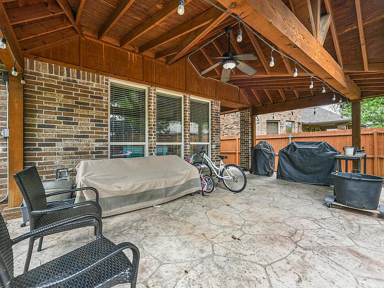 10513 Sedalia Dr — Photo 35