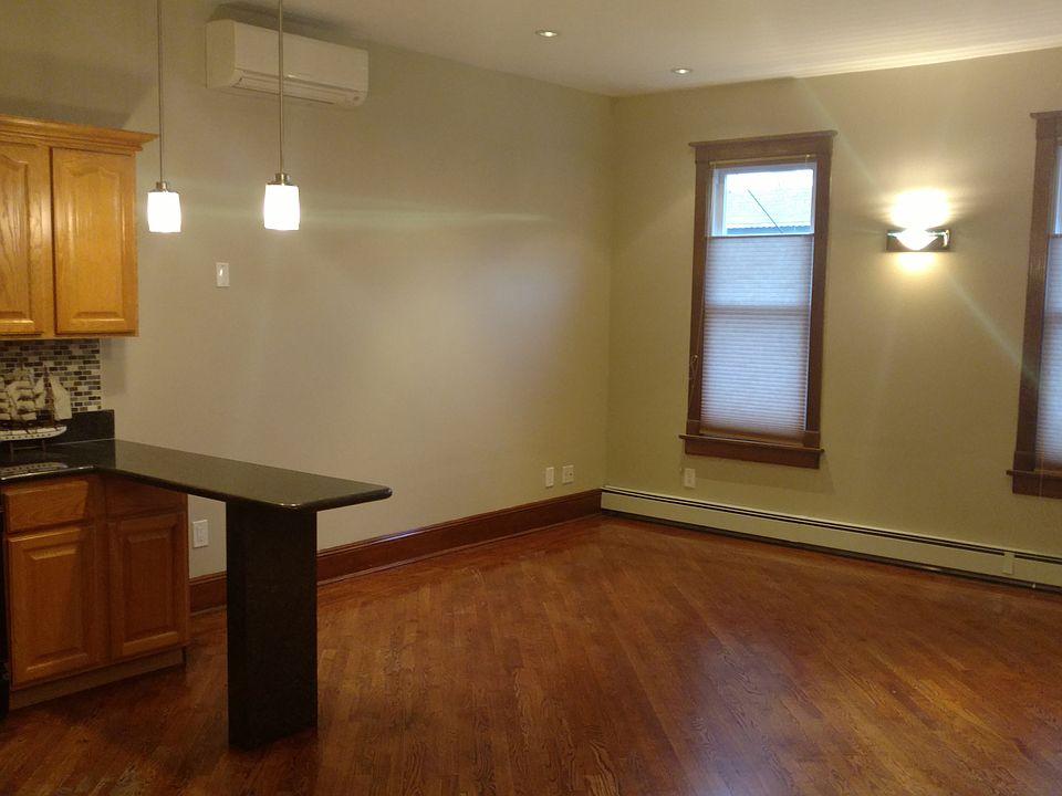 1st image of 2120 75th St