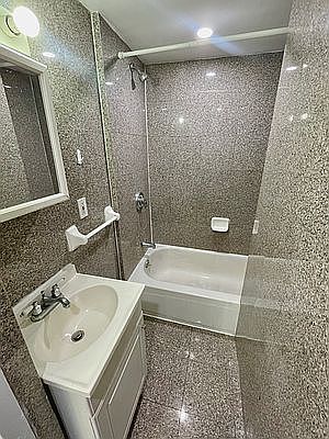 3rd image of 153 Avenue A APT 2