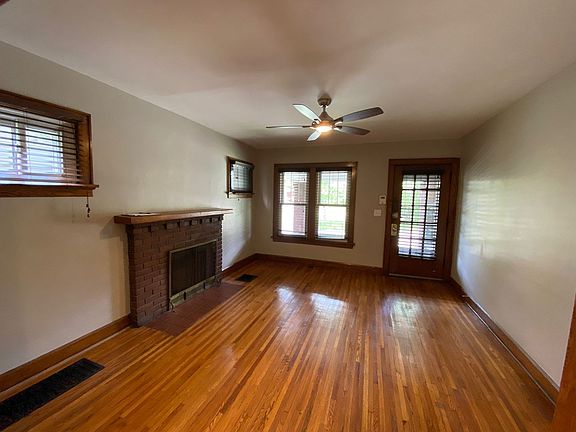 3rd image of 425 E 15th Ave #425