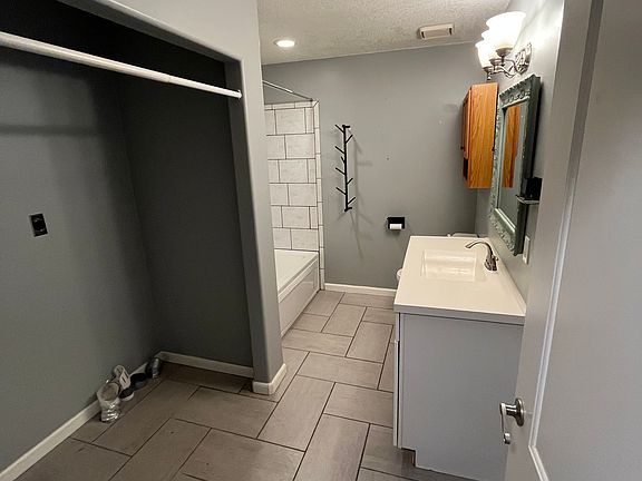 4th image of 307 Lakeland Dr