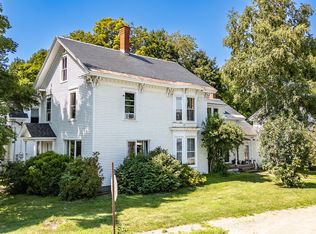 10 High St, Milo, ME 04463