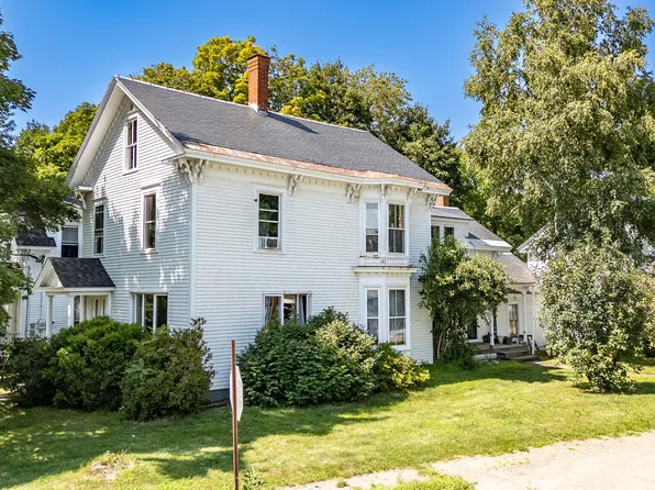 10 High Street, Milo, ME 04463