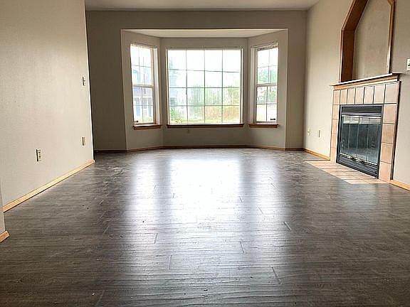 2nd image of 21599 E Cosmo Ln