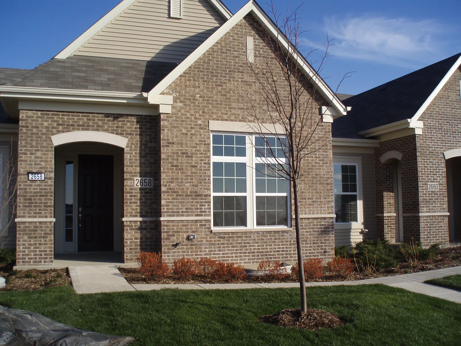 2658 Camberley Cir photo 1