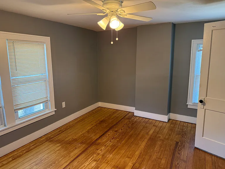 21822 Lakeview St #2 — Photo 14