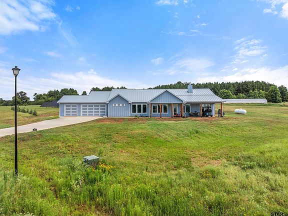 2nd image of 16634 Caeli Heights Ct