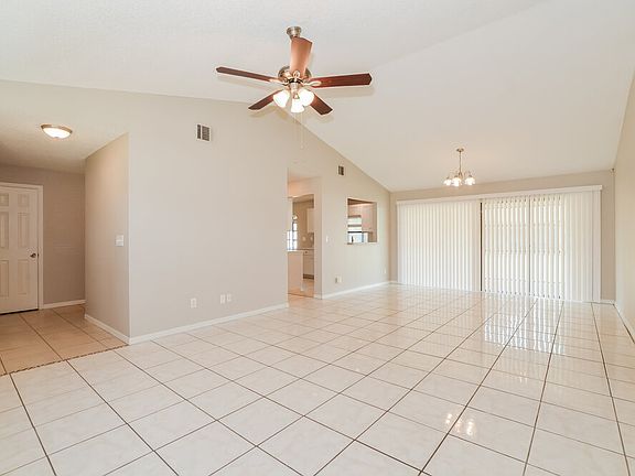 4th image of 704 Maderia Ct