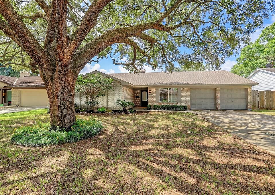 1st image of 14131 Barryknoll Ln