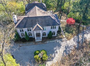 10S700 Garfield Ave, Burr Ridge, IL 60527