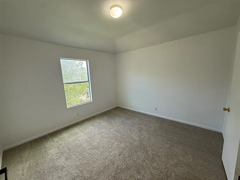 9204 Magna Carta Loop — Photo 17
