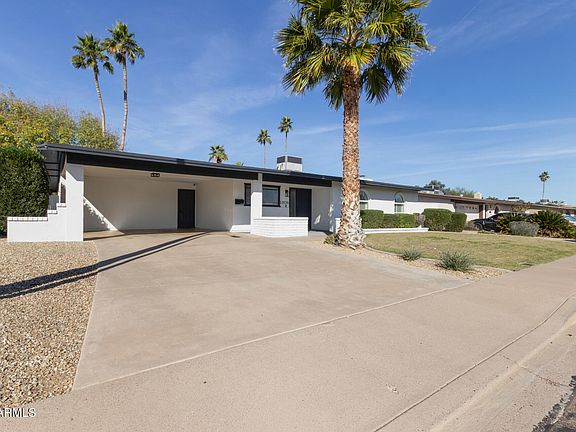 3rd image of 11826 N 38TH Place