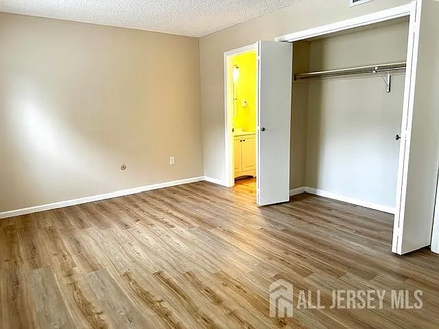 242 Marblehead Ln #B — Photo 13