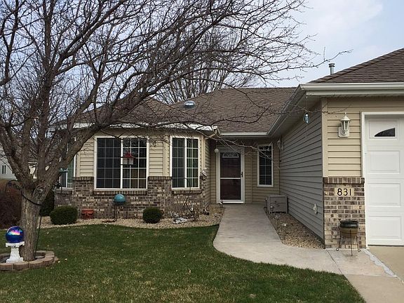 2nd image of 831 Willow View Ln