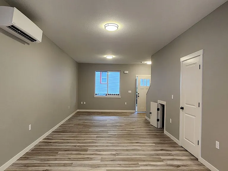 445-McCoy Ave — Photo 9