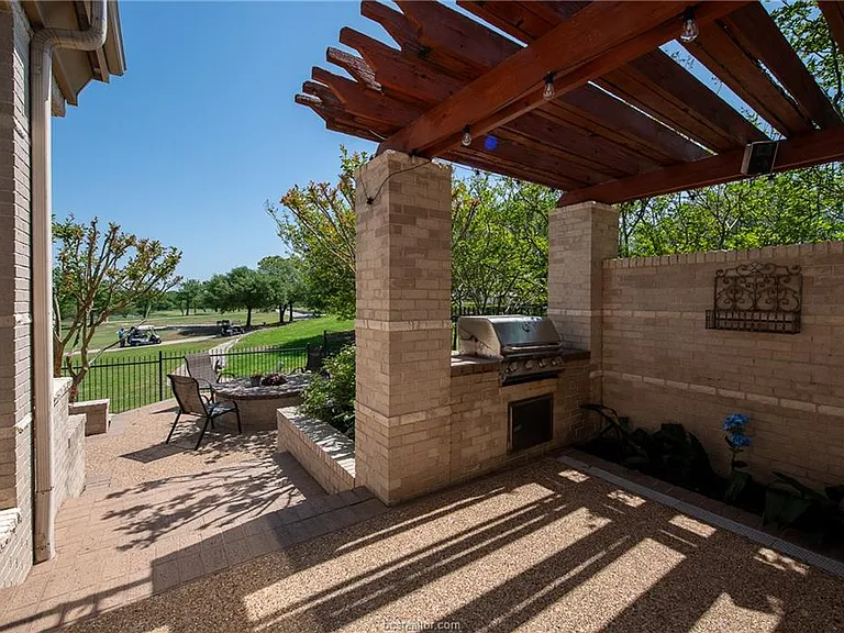 4776 Stonebriar Cir — Photo 31