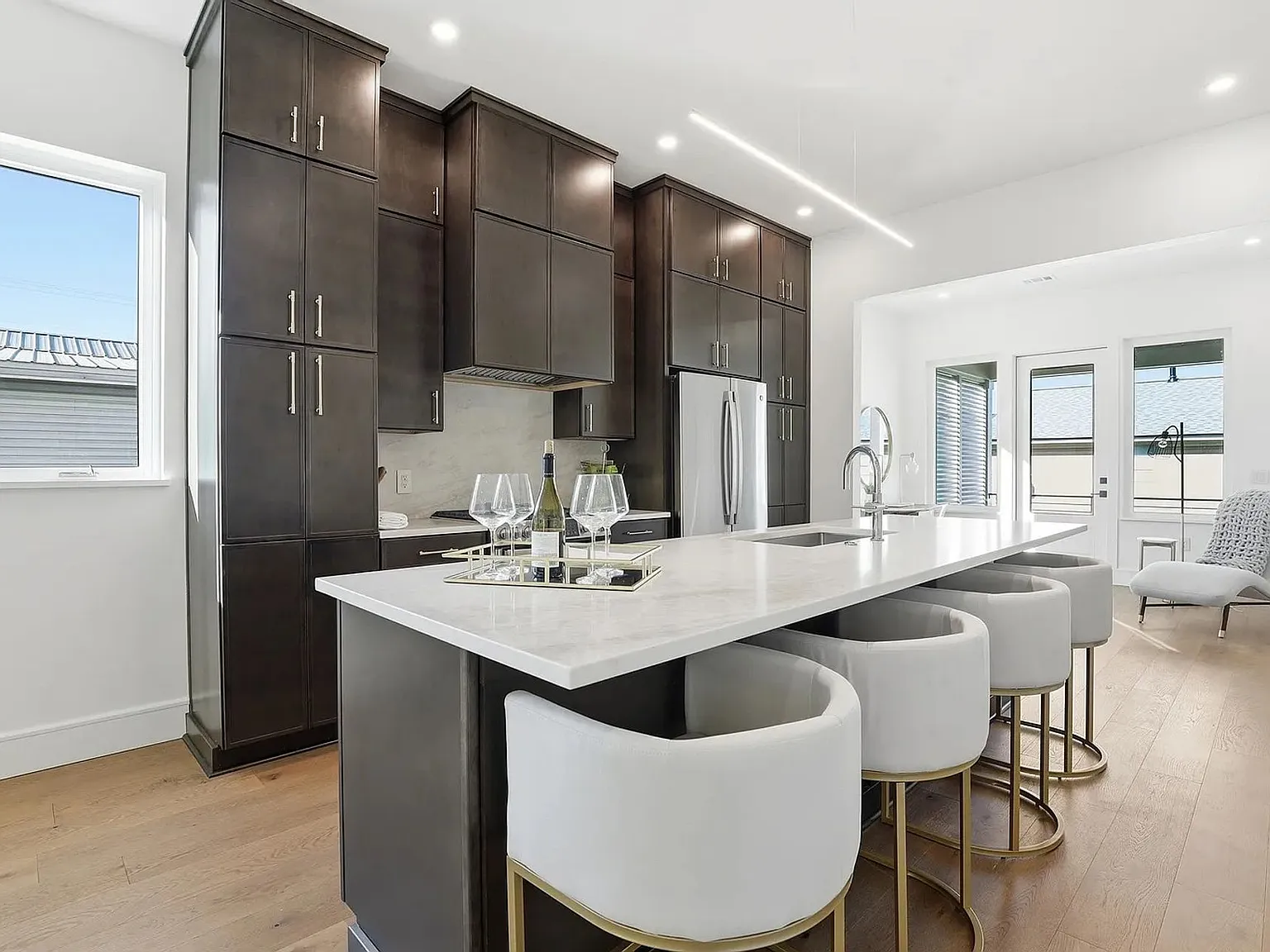 Luxury New Construction Rental Near Starland, SCAD & Ardsley Park with Garage and Private Courtyard — Photo 3