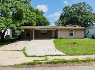 5115 Crown Ln, Kirby, TX 78219